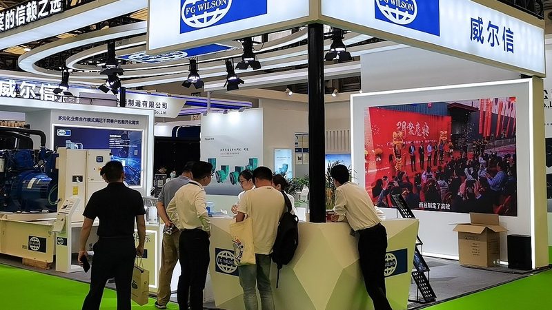 写真喷绘画面起泡，通常是由于以下原因造成的：